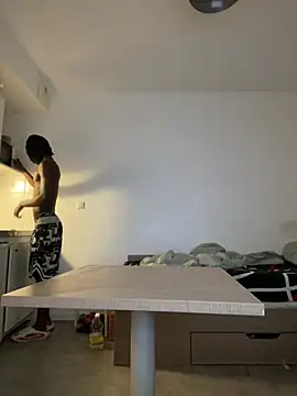 Renoirmonter online show from January 14, 2026, 7:17 pm