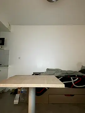 Renoirmonter online show from November 27, 2025, 11:49 pm