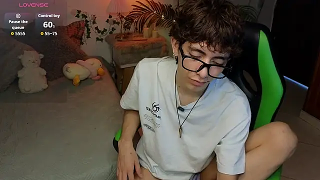 Matty Sparkk online show from May 24, 2026, 1:33 pm