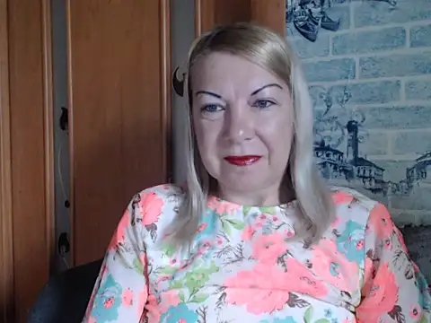 Snapshot of Lillia_Ray chatting on May 17, 2026, 6:57 am Lillia Ray online show from May 17, 2026, 6:57 am