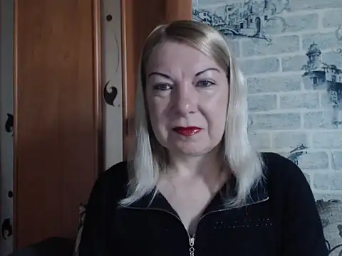 Lillia Ray online show from May 3, 2026, 5:56 am