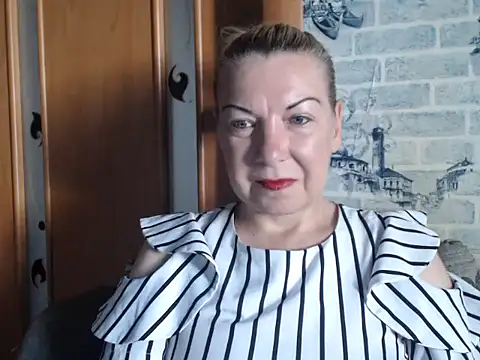 Snapshot of Lillia_Ray chatting on June 27, 2026, 12:22 pm Lillia Ray online show from June 27, 2026, 12:22 pm