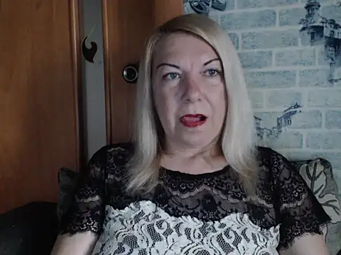 Snapshot of Lillia_Ray chatting on June 3, 2026, 2:33 pm Lillia Ray online show from June 3, 2026, 2:33 pm