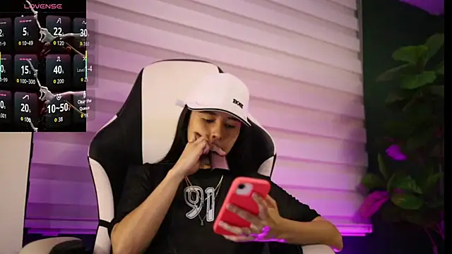 Snapshot of Danaa_Rouse chatting on November 13, 2025, 1:20 am Danaa Rouse online show from November 13, 2025, 1:20 am