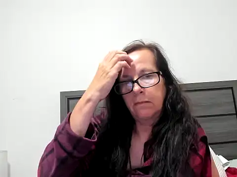 peachgoddess online show from April 14, 2026, 3:00 am