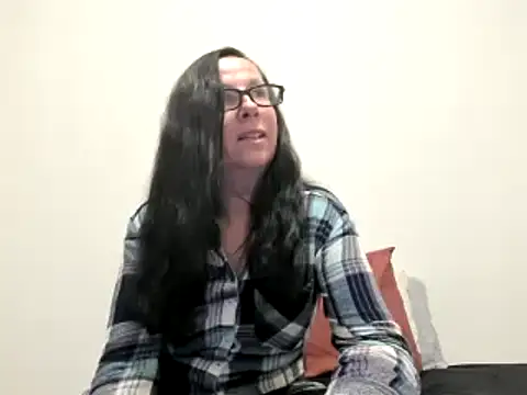 peachgoddess online show from February 15, 2026, 3:40 am