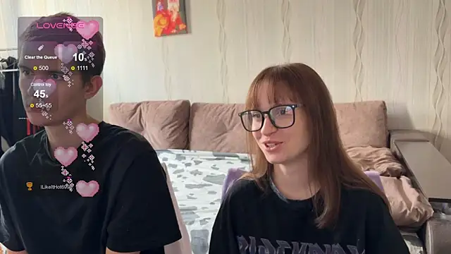 Romanhavesweetydick777 online show from November 16, 2025, 11:04 am