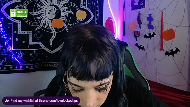 lovelockedlips online show from October 31, 2025, 1:35 am