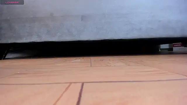 kailinmoonx online show from April 18, 2026, 12:51 pm