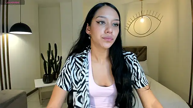 AmaliaCrus online show from October 20, 2025, 8:20 pm