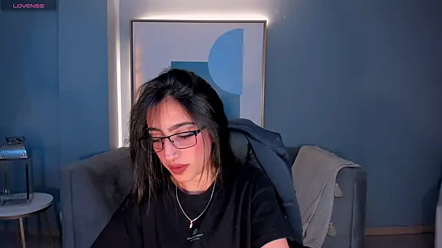 Snapshot of LarisaSmirnov chatting on October 28, 2025, 4:24 am LarisaSmirnov online show from October 28, 2025, 4:24 am