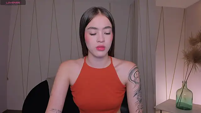 MaiaCollins online show from February 6, 2026, 11:28 am