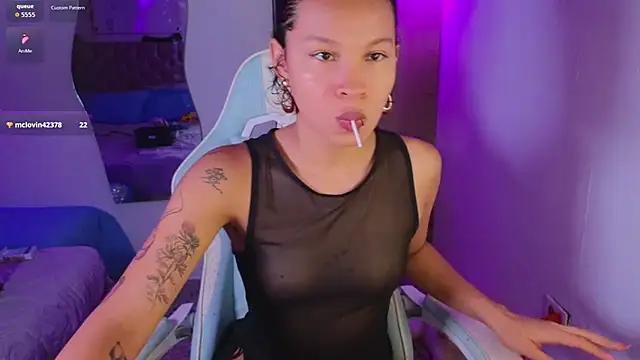 Snapshot of eleselas chatting on November 30, 2025, 10:54 pm eleselas online show from November 30, 2025, 10:54 pm