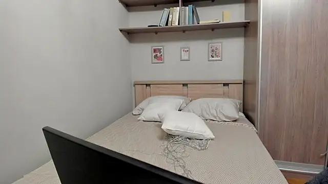 Snapshot of TayaGoth_ chatting on March 17, 2025, 6:00 pm TayaGoth  online show from March 17, 2025, 6:00 pm