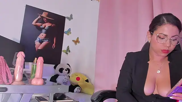 Snapshot of ally_sun__ chatting on March 21, 2025, 5:34 pm ally sun online show from March 21, 2025, 5:34 pm