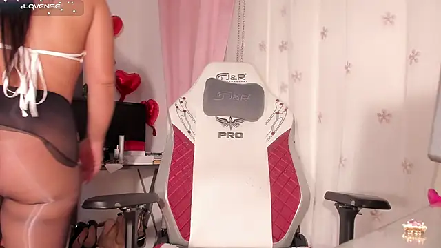 ally sun   online show from April 18, 2026, 3:36 pm