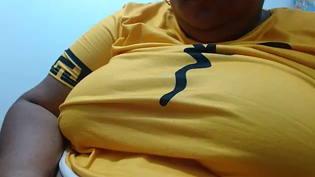 Lanegracalientexx online show from March 1, 2026, 12:38 pm