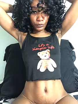 Snapshot of Miss__Mandy chatting on November 25, 2025, 7:47 pm Miss Mandy online show from November 25, 2025, 7:47 pm