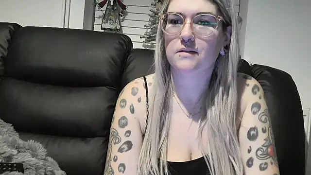 Sizzling Indie36 online show from December 20, 2025, 10:56 pm