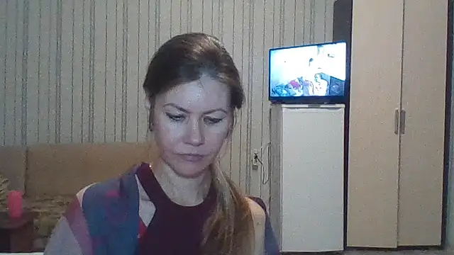 Eva Neon online show from September 25, 2025, 6:36 pm