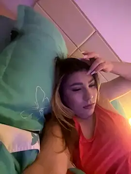 Natasha Cameron22 online show from October 14, 2025, 9:47 pm