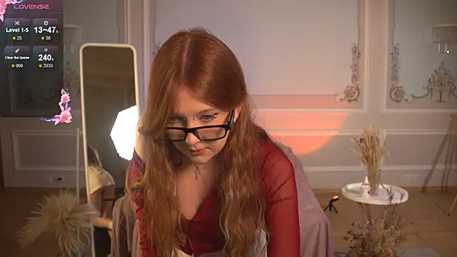 Snapshot of AmberPaws chatting on December 4, 2025, 5:50 am AmberPaws online show from December 4, 2025, 5:50 am