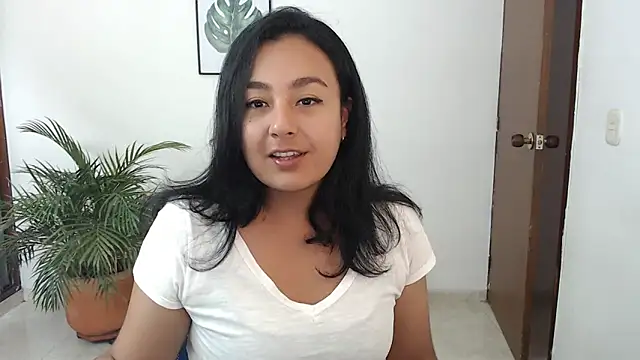 Themagicpotion online show from May 20, 2026, 3:53 pm