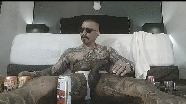 Snapshot of danilog515 chatting on October 29, 2025, 3:27 am danilog515 online show from October 29, 2025, 3:27 am