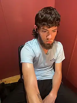 Snapshot of bwcizThrobbing chatting on November 5, 2025, 6:27 am bwcizThrobbing online show from November 5, 2025, 6:27 am