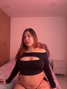 MiaaRoussee  online show from March 16, 2025, 8:32 pm