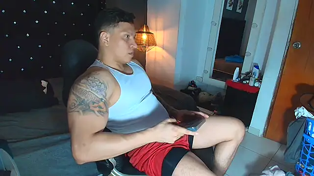 ethan dalton  online show from December 19, 2025, 3:21 am