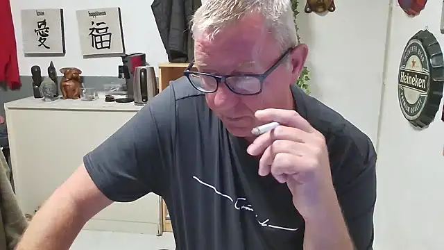 JamesBauer online show from April 19, 2026, 3:51 am