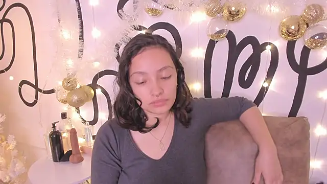 Angelica Moon21 online show from November 26, 2025, 4:56 am