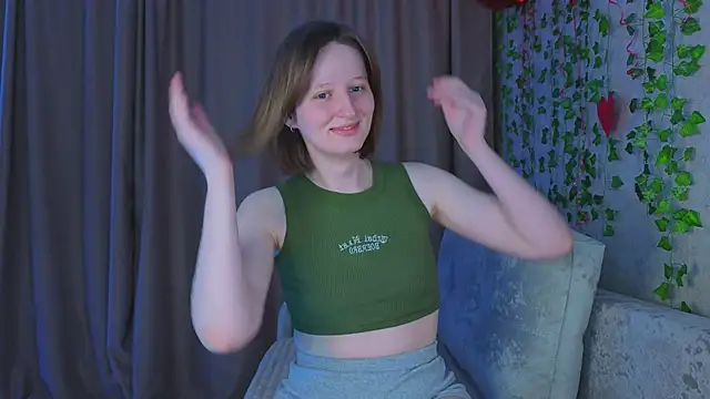 Snapshot of c0ralynx chatting on February 18, 2026, 11:12 pm c0ralynx online show from February 18, 2026, 11:12 pm