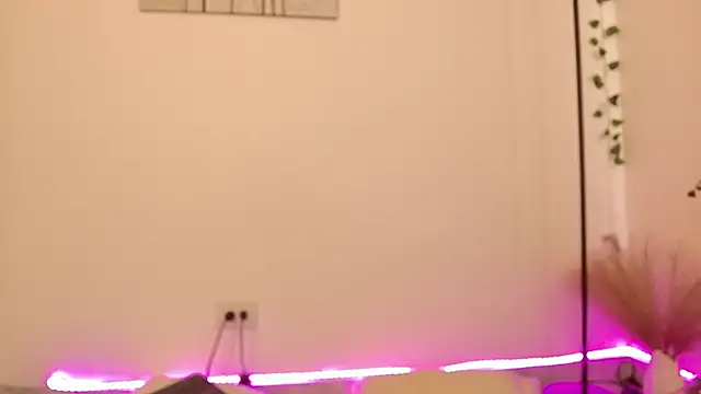 Snapshot of Im-kaia chatting on October 11, 2025, 6:42 pm Im-kaia online show from October 11, 2025, 6:42 pm