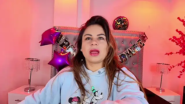 Snapshot of Lia_adamsss chatting on November 2, 2025, 3:44 am Lia adamsss online show from November 2, 2025, 3:44 am