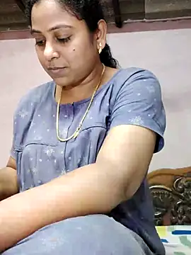 JENNIFERtamil online show from December 17, 2025, 7:57 am