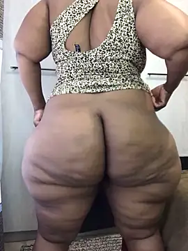 Snapshot of Elonelo chatting on September 19, 2025, 5:22 am Elonelo online show from September 19, 2025, 5:22 am