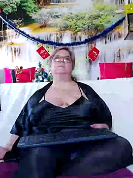 QueenPammy1 online show from December 4, 2025, 9:08 am