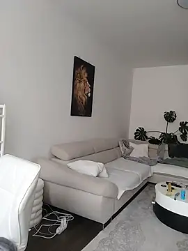 Snapshot of trainwithme chatting on November 6, 2025, 8:51 am trainwithme online show from November 6, 2025, 8:51 am