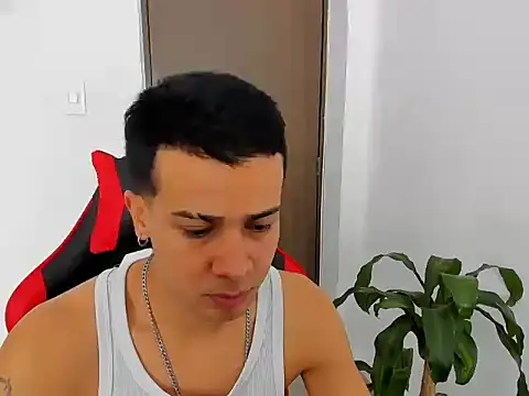 Snapshot of abel_bigcok chatting on April 4, 2026, 4:35 pm abel bigcok online show from April 4, 2026, 4:35 pm
