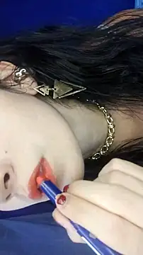 Snapshot of marina_huerta03 chatting on December 15, 2025, 7:09 pm marina huerta03 online show from December 15, 2025, 7:09 pm