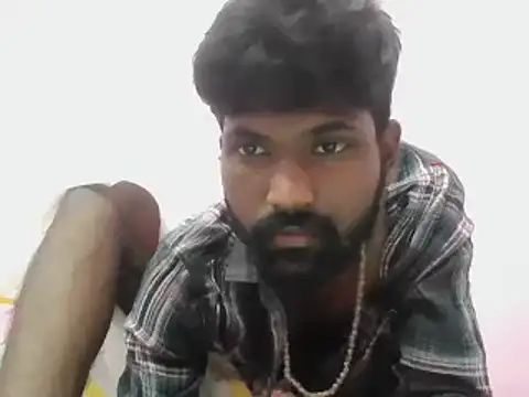 dusky-body online show from March 19, 2025, 6:23 pm