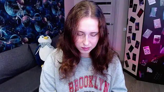 Snapshot of BarbiePieer chatting on October 15, 2025, 5:17 am BarbiePieer online show from October 15, 2025, 5:17 am