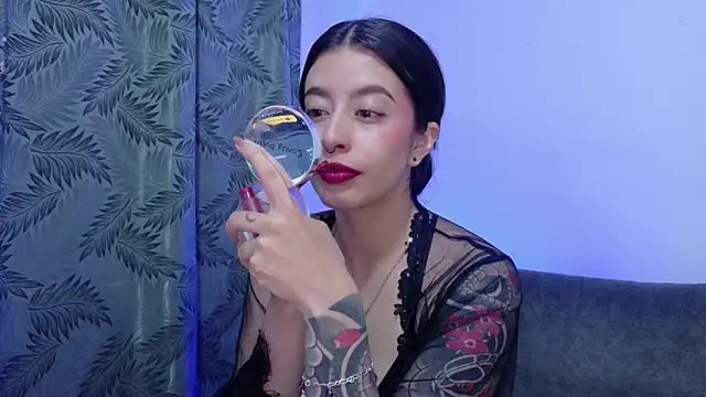 Misscarolsph online show from April 12, 2026, 6:22 pm