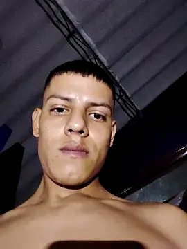 Pichoneterno online show from February 8, 2026, 7:06 am