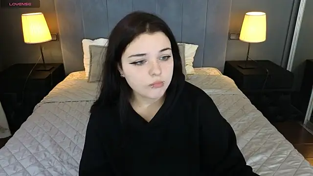 Snapshot of SHERI_BELTON chatting on December 16, 2025, 7:51 pm SHERI BELTON online show from December 16, 2025, 7:51 pm