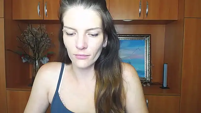 VanessaRey  online show from September 19, 2025, 6:39 am