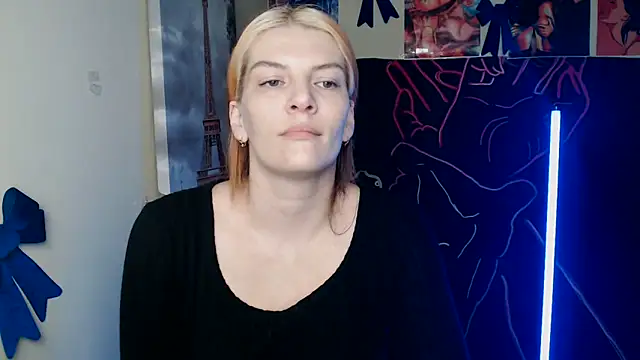 VanessaRey  online show from March 23, 2026, 7:52 am