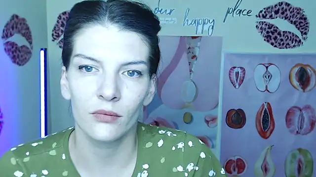 VanessaRey  online show from November 15, 2025, 7:12 am